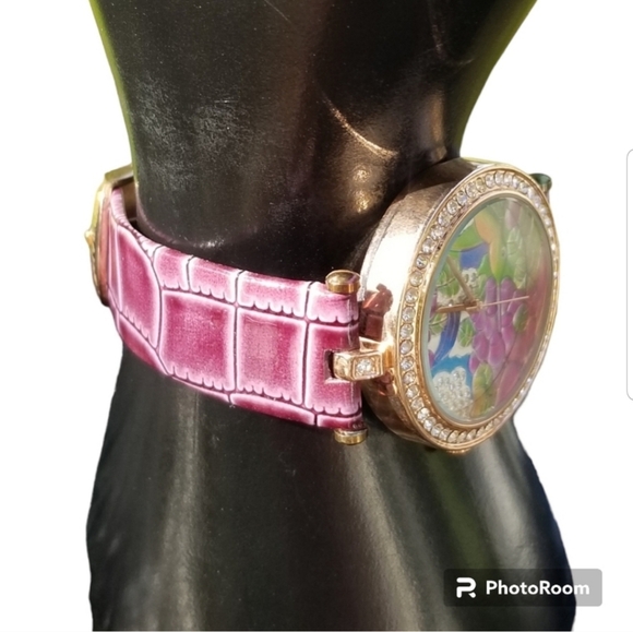 STRADA HUMMINGBIRD & FLOWERS WITH CRYSTAL LADIES WATCH - Picture 3 of 4